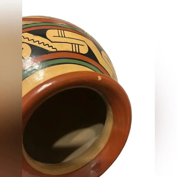 South American Handpainted Pottery Tilted Vase Planter Round Bottom - Picture 8 of 11